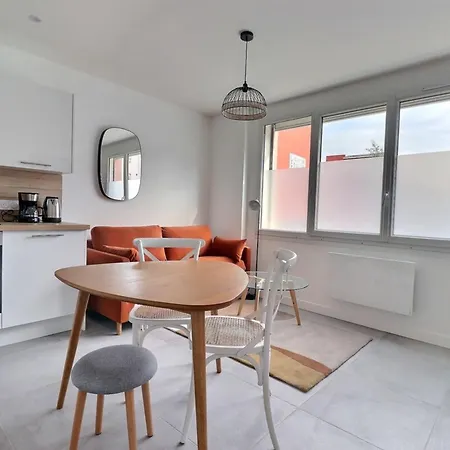 公寓 Les Mimosas - T2 Ground Floor - 维勒班